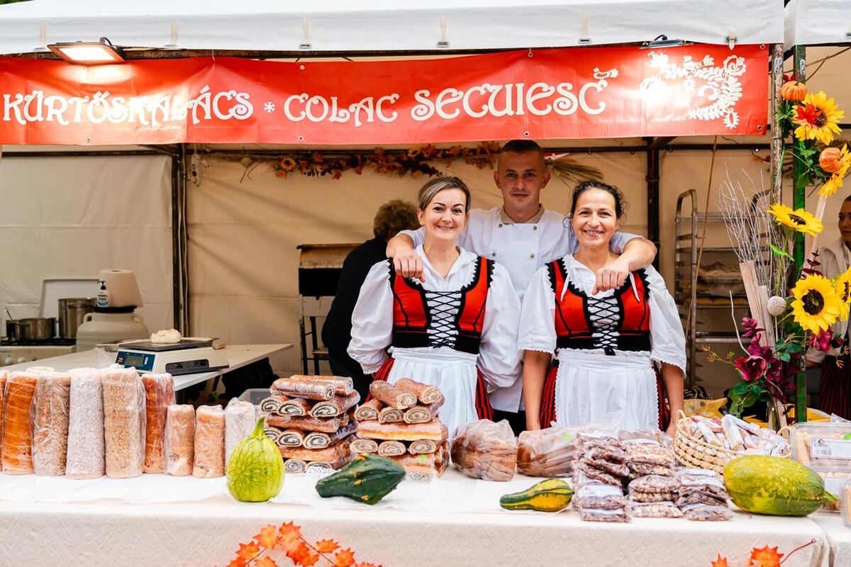 Chimney Cake Transylvania Dessert Vendors