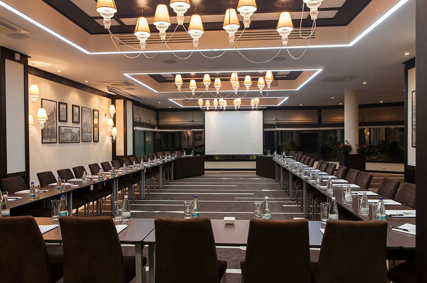 Hotel Epoque Bucharest - Boutique Hotels, Unique Accommodations