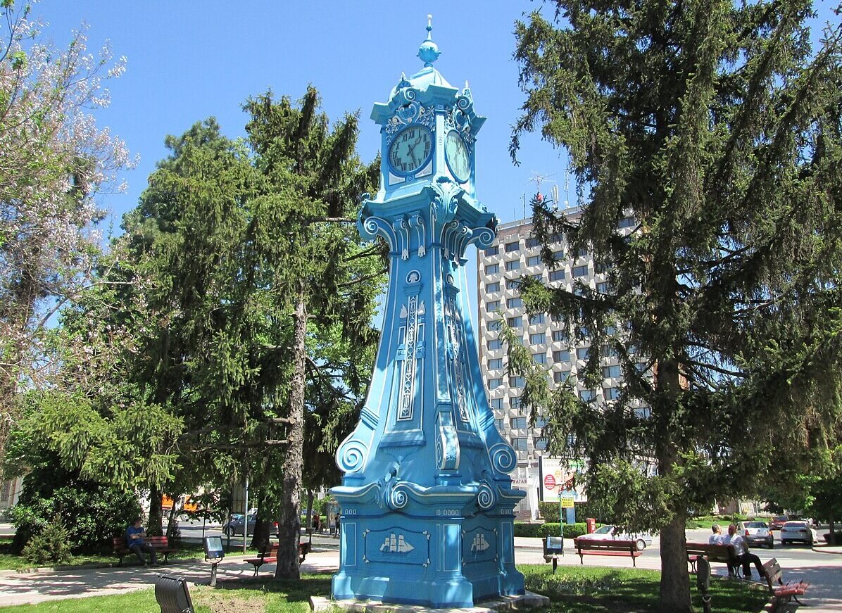 traian-park-clock-braila